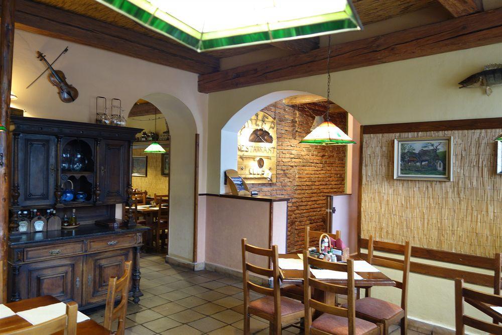 Hostel Homer - Old Town Square Prag Exteriör bild