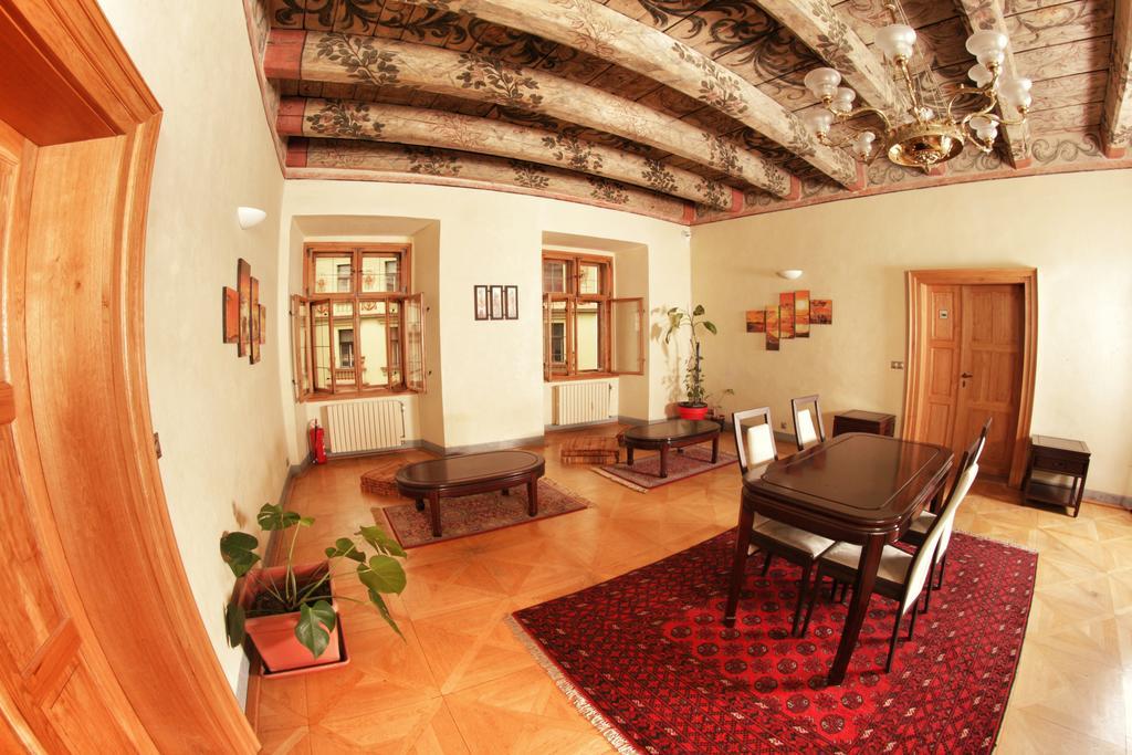Hostel Homer - Old Town Square Prag Exteriör bild
